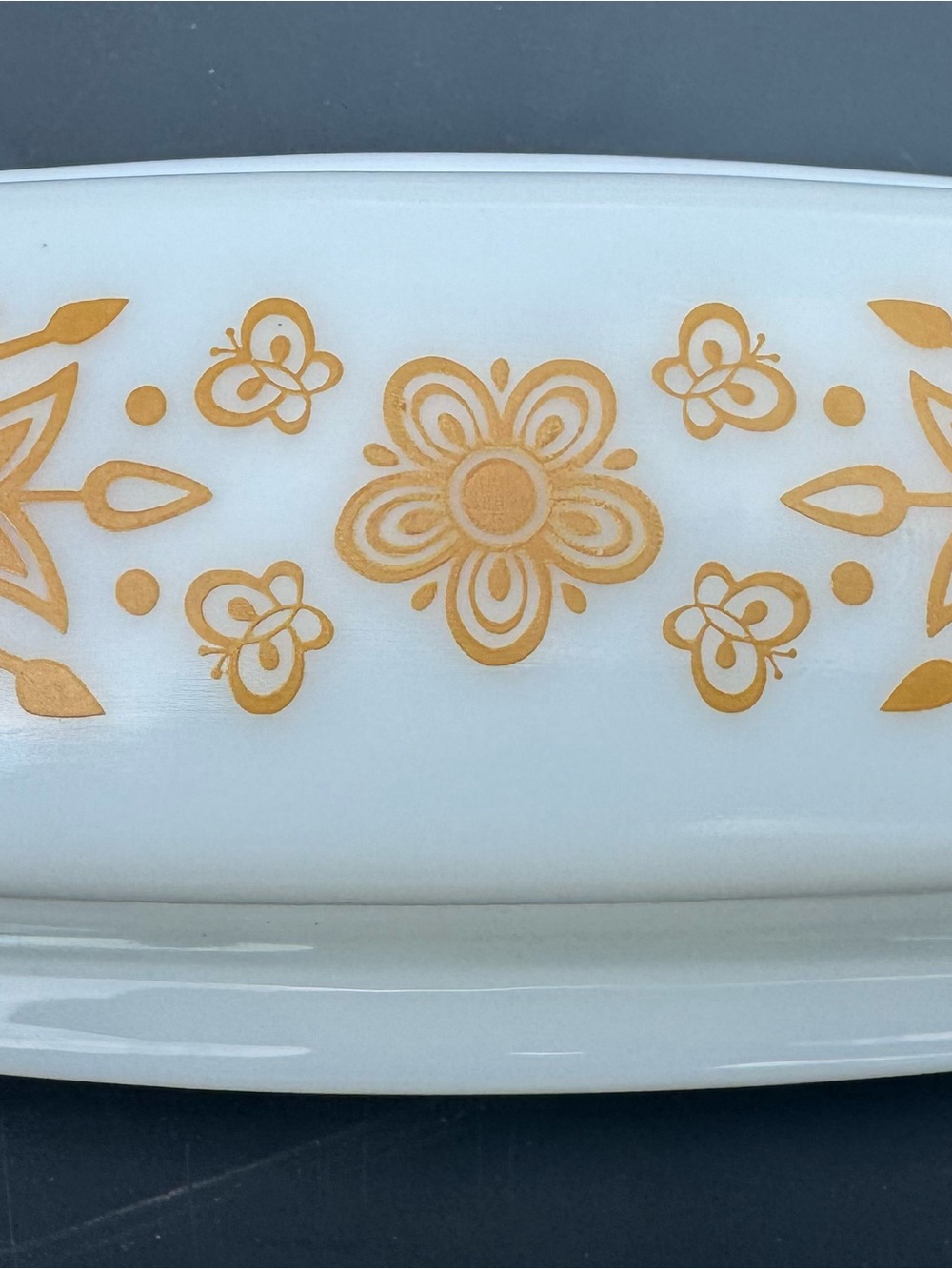 Vint Pyrex Butterfly Gold butter dish